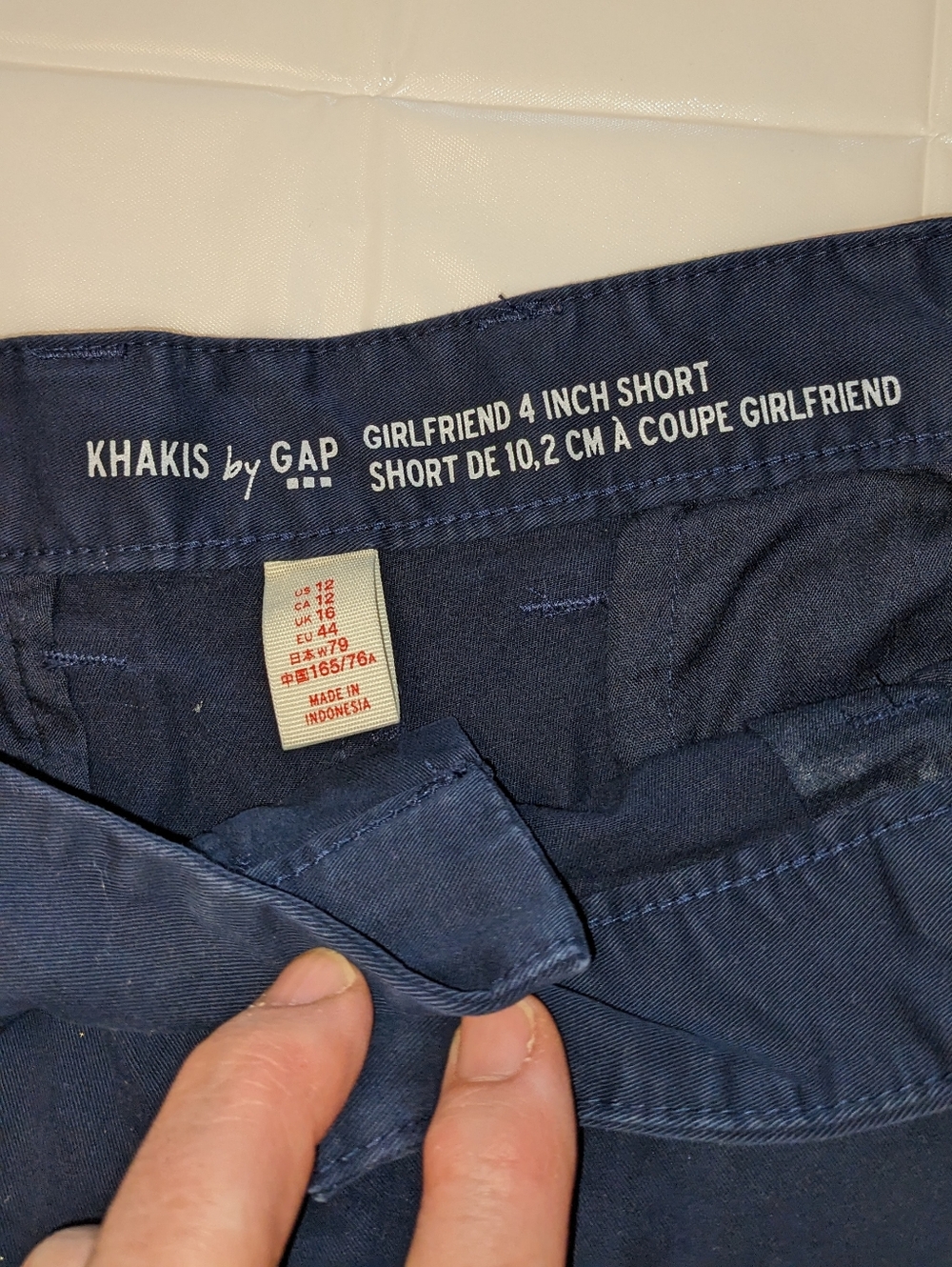 Vtg Gap Women 12 Blue Kackis By GAP Girlfriend Shorts Cuffs Pockets Soft - Picture 3 of 6
